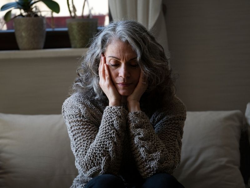 menopoz-sonrasi-gorulen-belirtiler-nelerdir