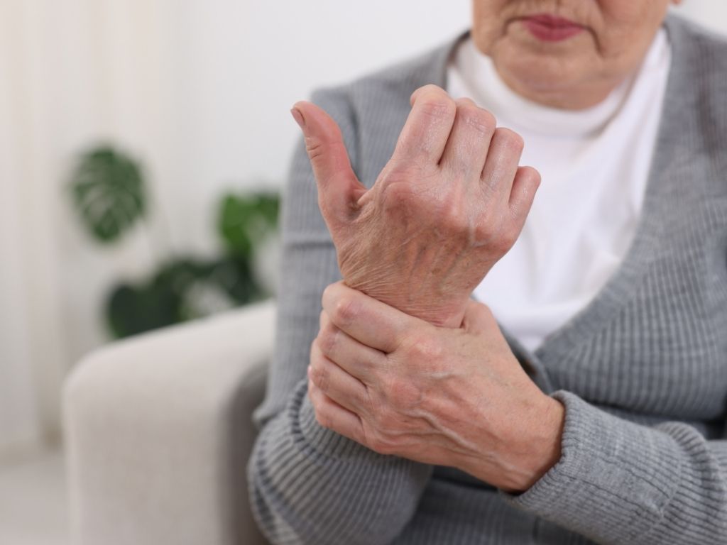 osteoporoz-erken-donemde-belirti-verir-mi